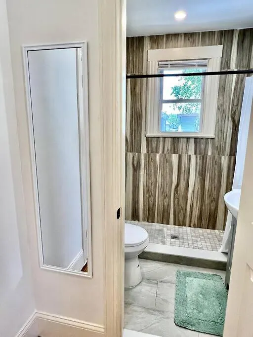 Modern Apartment - 3 Bedrooms, 2 Bathrooms New York United States